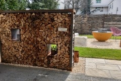 202100325-holzgestell-01